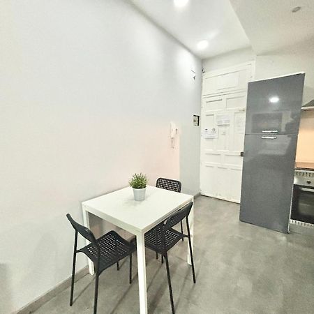 Centro Ferrocarril 2 Metro Delicias Lejlighed Madrid Eksteriør billede